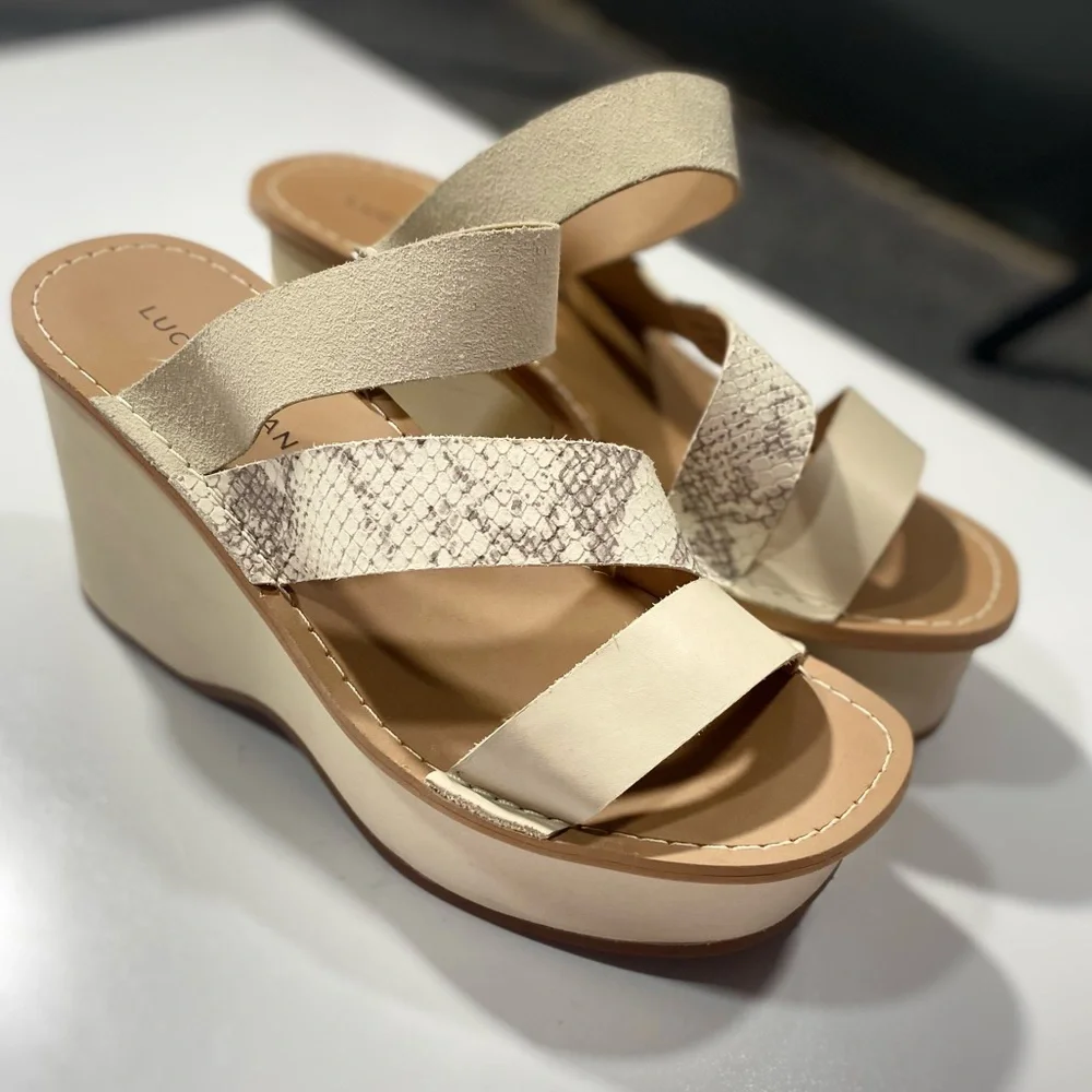 Lucky Brand Mimya Leather Chunky Platform Open Toe‎ Slip On Wedges NWOT Size 9